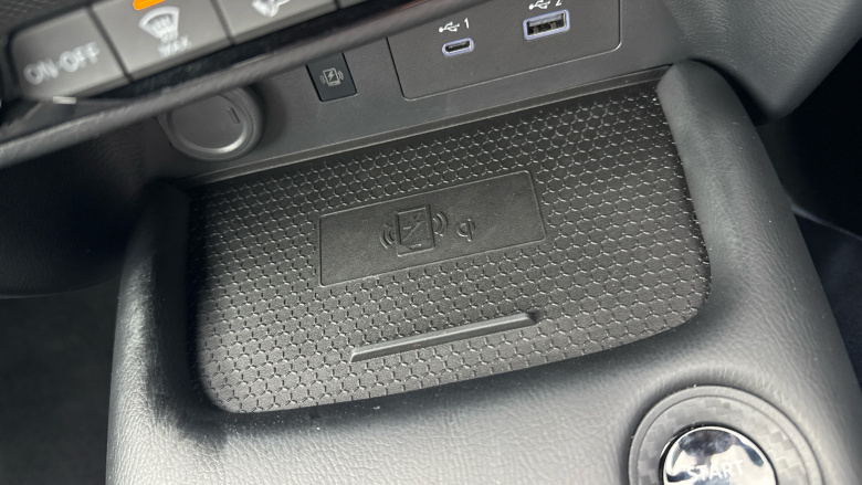 Nissan Juke 1.6 Hybrid N-Connecta 5dr Auto Hybrid Hatchback